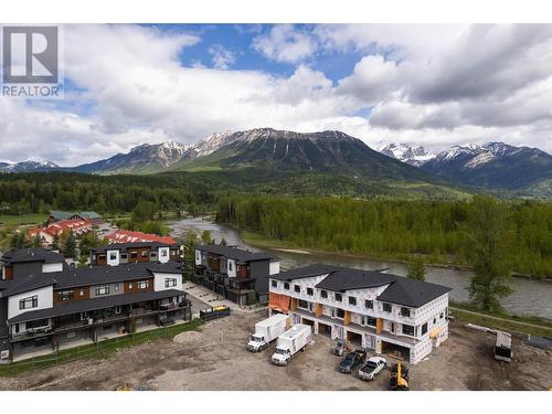 800 Riverside  Way Unit# 302, Fernie, BC - Outdoor With View