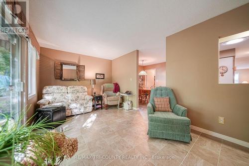 Family room - 18 Wilkins Crescent, Tillsonburg, ON - Indoor