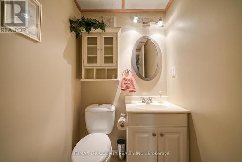 2 Pc bathroom - 18 Wilkins Crescent, Tillsonburg, ON - Indoor Photo Showing Bathroom