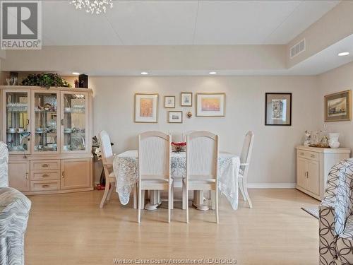 325 Village Grove Unit# 506, Tecumseh, ON - Indoor Photo Showing Dining Room