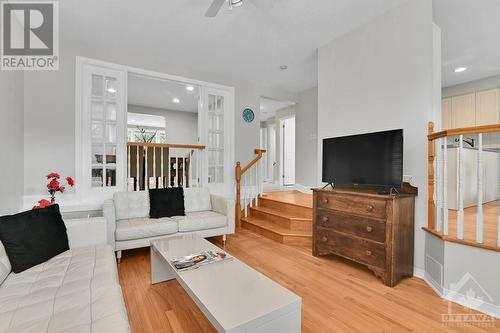 Main floor - family room - 53 Bullock Avenue, Ottawa, ON - Indoor Photo Showing Living Room