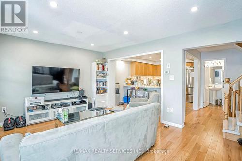 923 Sprague Place, Milton, ON - Indoor Photo Showing Other Room