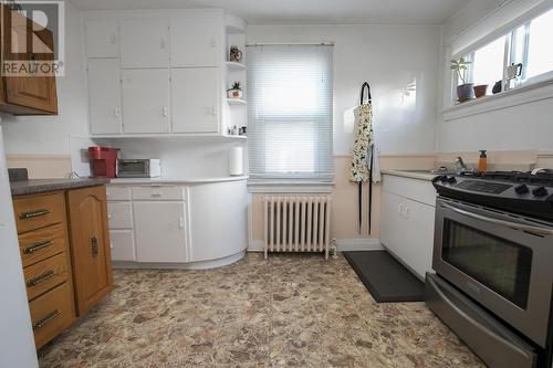 364 First Ave, Sault Ste. Marie, ON - Indoor Photo Showing Kitchen