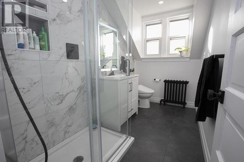 364 First Ave, Sault Ste. Marie, ON - Indoor Photo Showing Bathroom