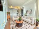 3409 - 832 Bay Street, Toronto, ON  - Indoor Photo Showing Living Room 