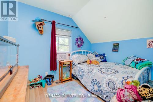 7 Bayview Drive, Quinte West, ON - Indoor Photo Showing Bedroom