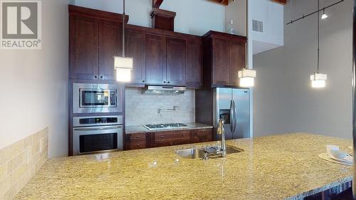 901 2Nd  Avenue Unit# 103B, Fernie, BC - Indoor Photo Showing Kitchen With Stainless Steel Kitchen