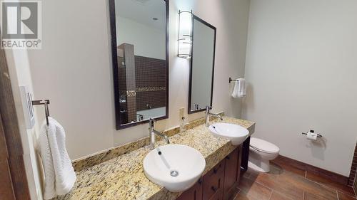 901 2Nd  Avenue Unit# 103B, Fernie, BC - Indoor Photo Showing Bathroom