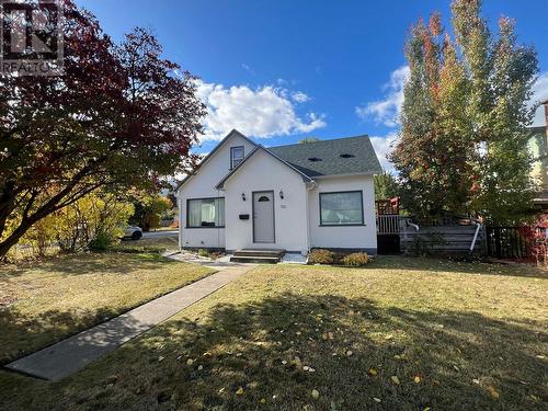 320 4Th Avenue, Castlegar, BC - Outdoor