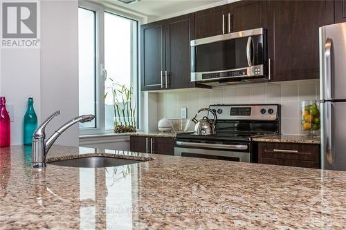 2406 - 234 Rideau Street, Ottawa, ON - Indoor Photo Showing Kitchen With Stainless Steel Kitchen With Upgraded Kitchen