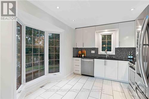 3027 Prince Of Wales Drive, Ottawa, ON - Indoor Photo Showing Kitchen