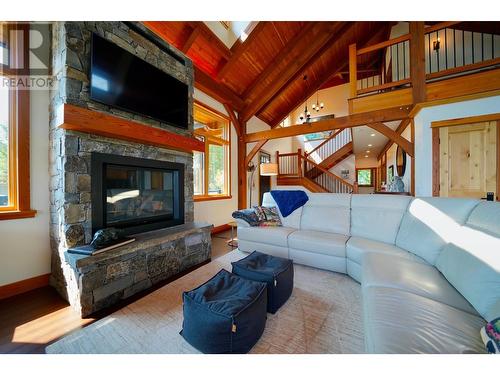 26 Birch Bend Grove, Kaslo, BC - Indoor Photo Showing Living Room With Fireplace