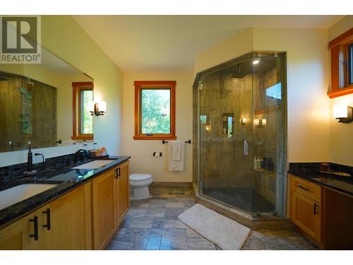 26 Birch Bend Grove, Kaslo, BC - Indoor Photo Showing Bathroom