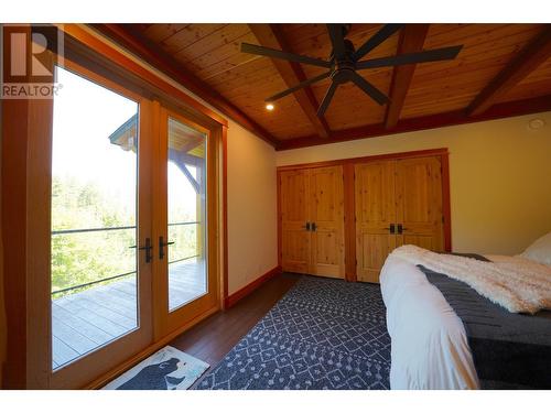 26 Birch Bend Grove, Kaslo, BC - Indoor Photo Showing Bedroom