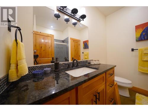 26 Birch Bend Grove, Kaslo, BC - Indoor Photo Showing Bathroom