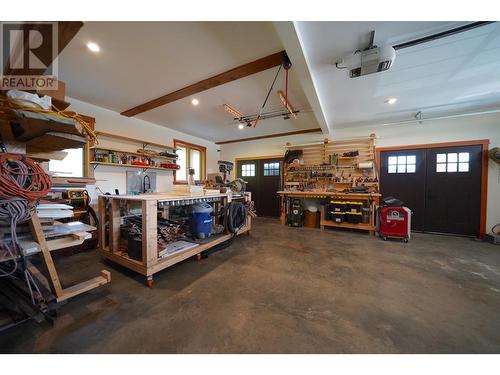 26 Birch Bend Grove, Kaslo, BC - Indoor Photo Showing Garage