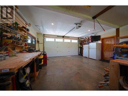 26 Birch Bend Grove, Kaslo, BC - Indoor Photo Showing Garage