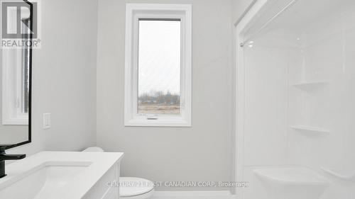 146 Shirley Street, Thames Centre (Thorndale), ON - Indoor Photo Showing Bathroom