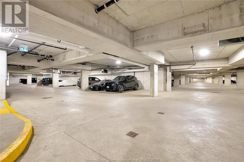 14400 Tecumseh Road East Unit# 402, Tecumseh, ON - Indoor Photo Showing Garage