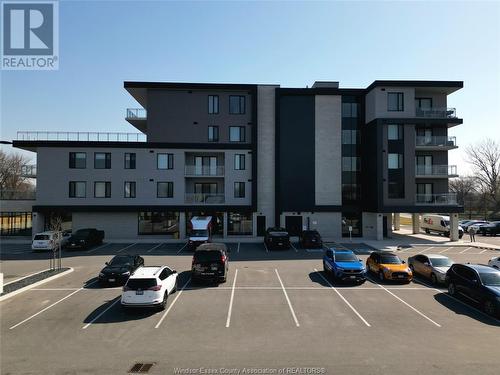 14400 Tecumseh Road East Unit# 402, Tecumseh, ON - Outdoor With Balcony With Facade