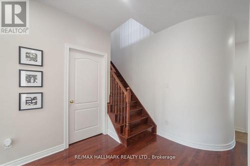 146 Collis Drive, Aurora, ON - Indoor Photo Showing Other Room