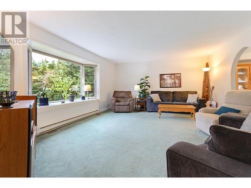 163 Halibut Street, Kitimat, BC - Indoor Photo Showing Living Room