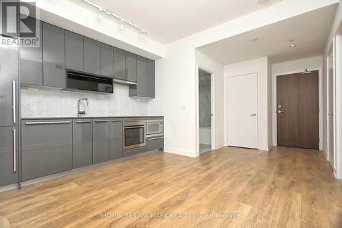 1707 - 115 Mcmahon Drive, Toronto, ON - Indoor Photo Showing Kitchen