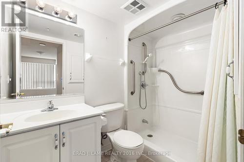 905 - 350 Princess Royal Drive, Mississauga, ON - Indoor Photo Showing Bathroom