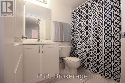 404 - 4 Elsinore Path, Toronto, ON - Indoor Photo Showing Bathroom