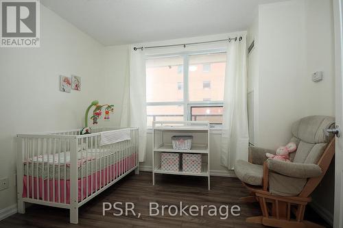 404 - 4 Elsinore Path, Toronto, ON - Indoor Photo Showing Bedroom