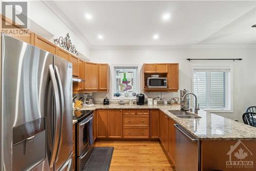 62 Denton Way, Ottawa, ON - Indoor Photo Showing Kitchen With Stainless Steel Kitchen With Double Sink With Upgraded Kitchen