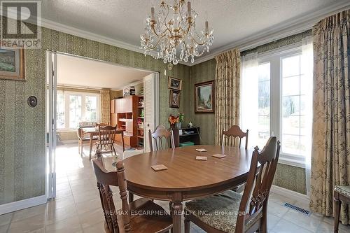 251 Glen Afton Drive, Burlington, ON - Indoor Photo Showing Dining Room