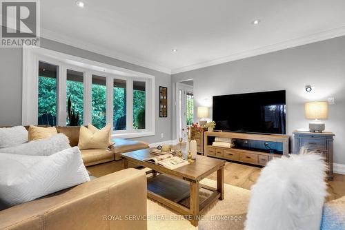 4795 Garden Street, Whitby (Taunton North), ON - Indoor Photo Showing Living Room