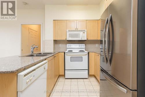 Ph16 - 5940 Yonge Street, Toronto, ON - Indoor Photo Showing Kitchen With Double Sink