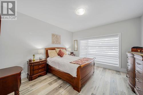 3489 Timber Ridge, Plympton-Wyoming, ON - Indoor Photo Showing Bedroom