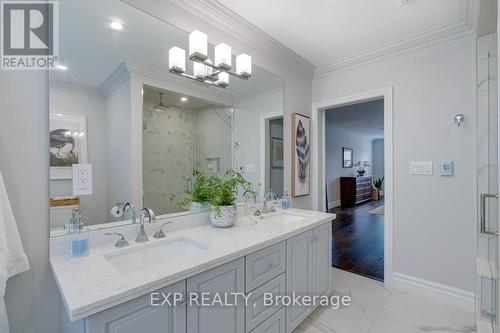 3219 New Street, Burlington, ON - Indoor Photo Showing Bathroom