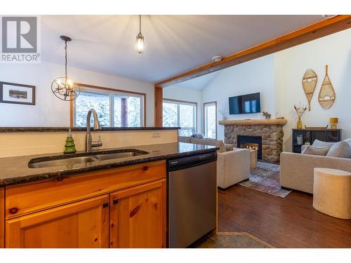 5423 Boomerang Way Unit# 36, Fernie, BC - Indoor With Fireplace