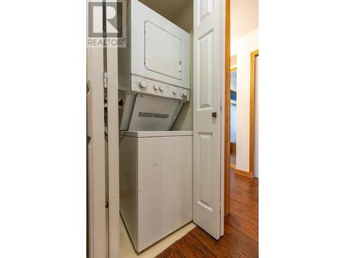 5423 Boomerang Way Unit# 36, Fernie, BC - Indoor Photo Showing Laundry Room