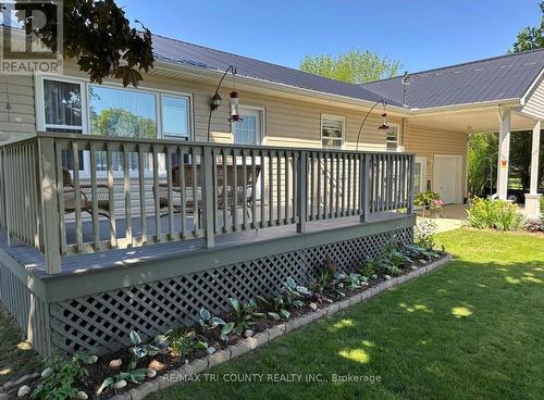 1243 Norfolk County Rd 28, Norfolk (Frogmore), ON - Outdoor With Deck Patio Veranda