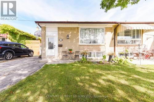 1509 Banwell Road, Mississauga, ON - Outdoor