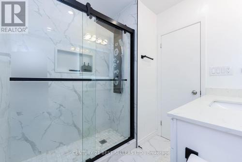 1509 Banwell Road, Mississauga, ON - Indoor Photo Showing Bathroom