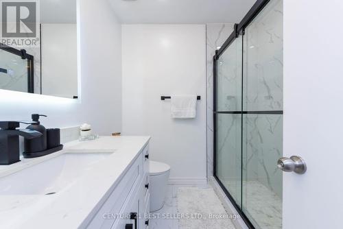 1509 Banwell Road, Mississauga, ON - Indoor Photo Showing Bathroom