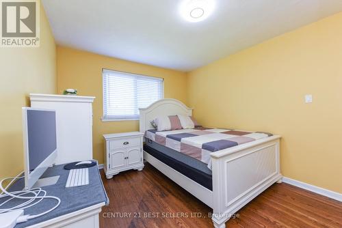 1509 Banwell Road, Mississauga, ON - Indoor Photo Showing Bedroom