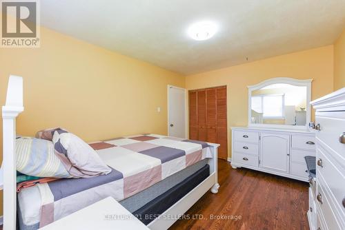 1509 Banwell Road, Mississauga, ON - Indoor Photo Showing Bedroom