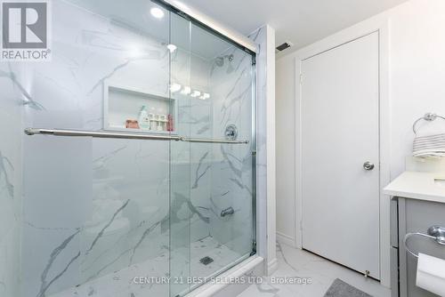 1509 Banwell Road, Mississauga, ON - Indoor Photo Showing Bathroom