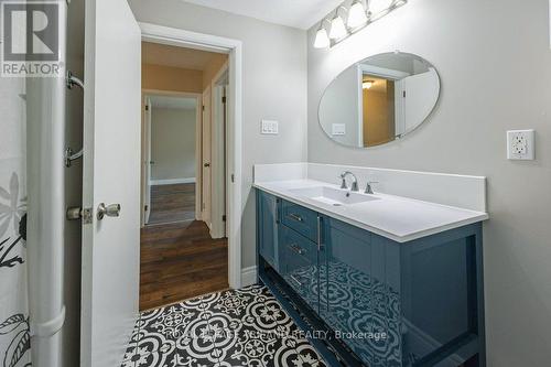 163 First Avenue, St. Thomas, ON - Indoor Photo Showing Bathroom