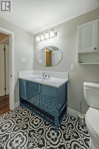 163 First Avenue, St. Thomas, ON - Indoor Photo Showing Bathroom