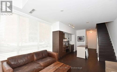 121 - 1030 King Street W, Toronto, ON - Indoor Photo Showing Living Room