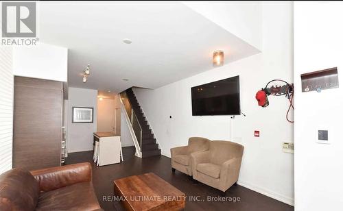 121 - 1030 King Street W, Toronto, ON - Indoor Photo Showing Living Room