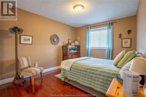 102 Smithfield Circle, Chatham, ON - Indoor Photo Showing Bedroom